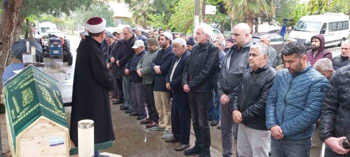 Dünyaca Ünlü İznikli Ressam Zeki Fındıkoğlu Son Yolculuğuna Uğurlandı