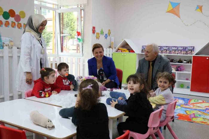 Annelerin Hayatını Kolaylaştıracak ’gündüz Çocuk Bakımevi’nin Açılışı Yapıldı