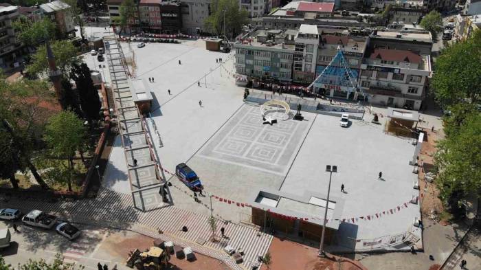 Bakan Varank Kestel’de 500 Milyon Liralık Yatırımları Açacak