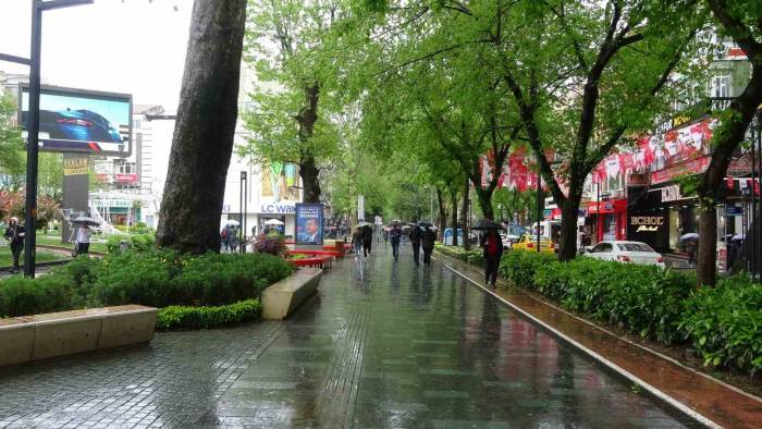 ‘yaz Geldi’ Derken Sıcaklıklar Yeniden Düştü