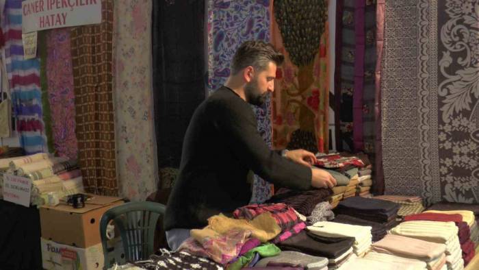 Depremde Kurtardığı Ürünleri İle İşine Devam Ediyor