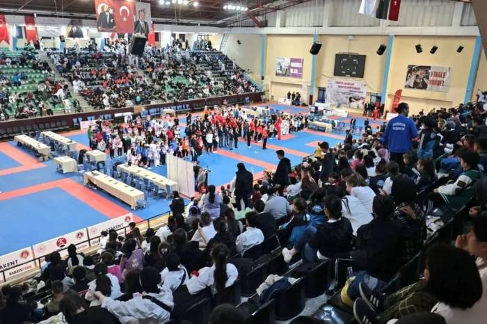 Türkiye Karate Şampiyonası Denizli’de Başladı