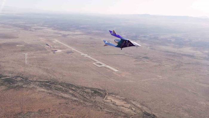 Virgin Galactic’in Uzay Aracı Test Uçuşunu Başarıyla Tamamladı