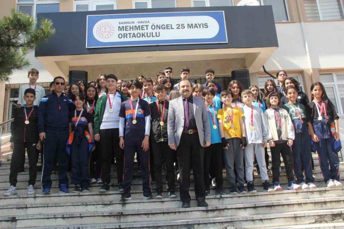 Okulda 23 Nisan Eğlence Programı