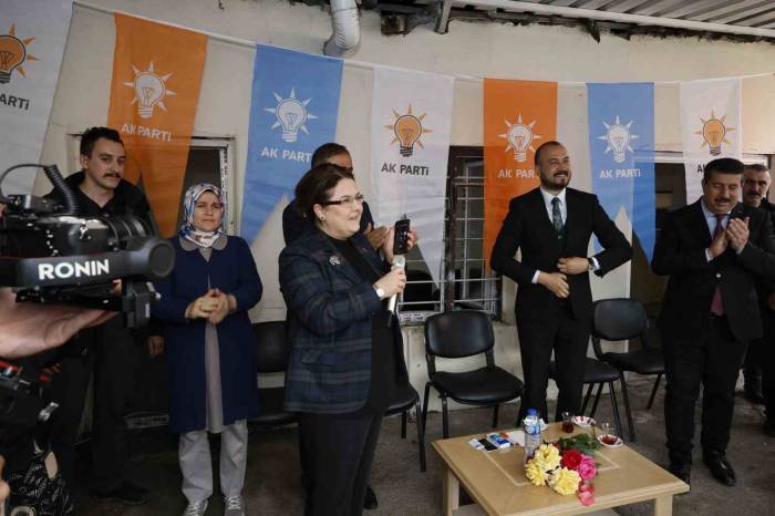 Cumhurbaşkanı Erdoğan, Telefonla Vatandaşlarla Görüştü