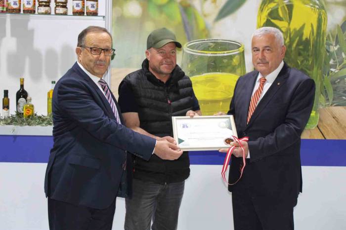 Memecik Zeytinyağında Kaliteli Ürünler Belirlendi