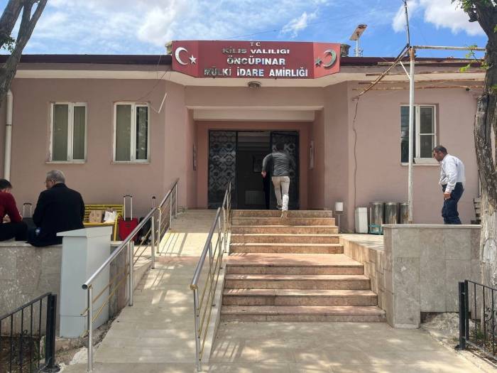 Sınır Kapılarında Oy Verme İşlemi Devam Ediyor