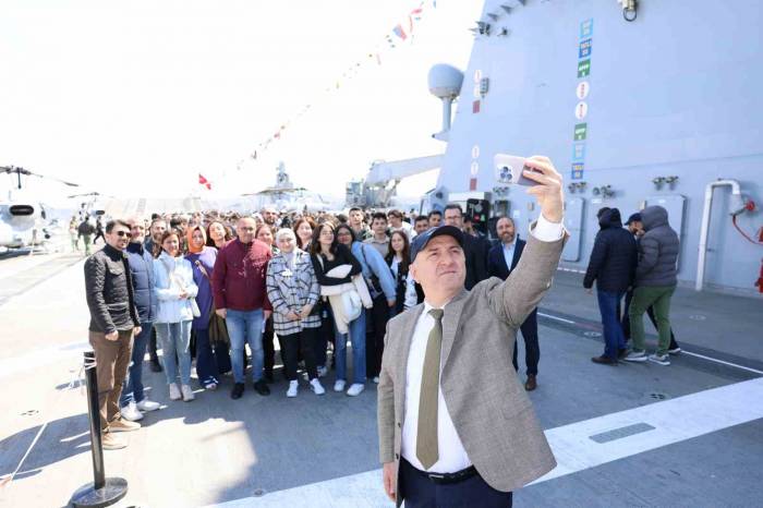 Başkan Bıyık, Gençleri Tcg Anadolu Gemisi’ne Götürdü