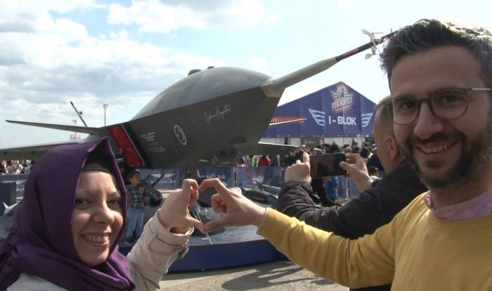 Düğünlerine Bir Gün Kala Kızılelma’yı Görmek İçin Teknofest’e Koştular