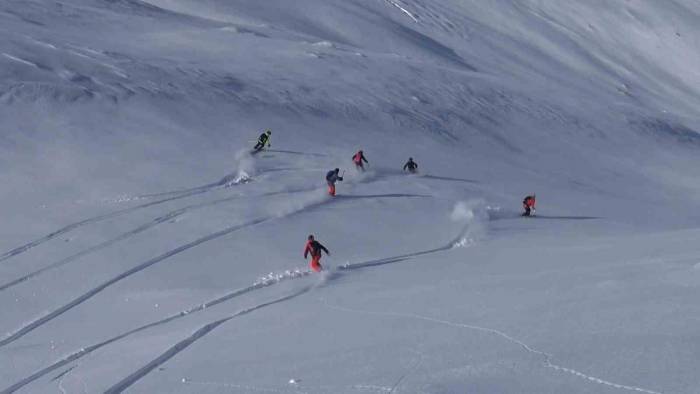 Kaçkar Dağları’nda Yapılan Heliski Sezonu Sona Erdi