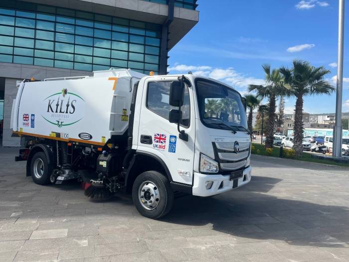 Kilis’e Temizlik Arabası Ve Malzeme Desteği