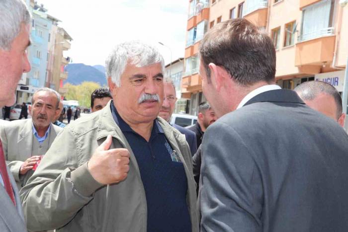 Prof. Dr. M. Hanifi Macit, Baba Ocağı Oltu’da Seçim Çalışması Yaptı