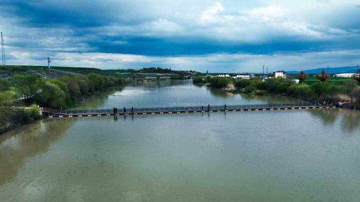Sultan Alparslan’ın Diyarı Muş’ta Turizm Şahlandı