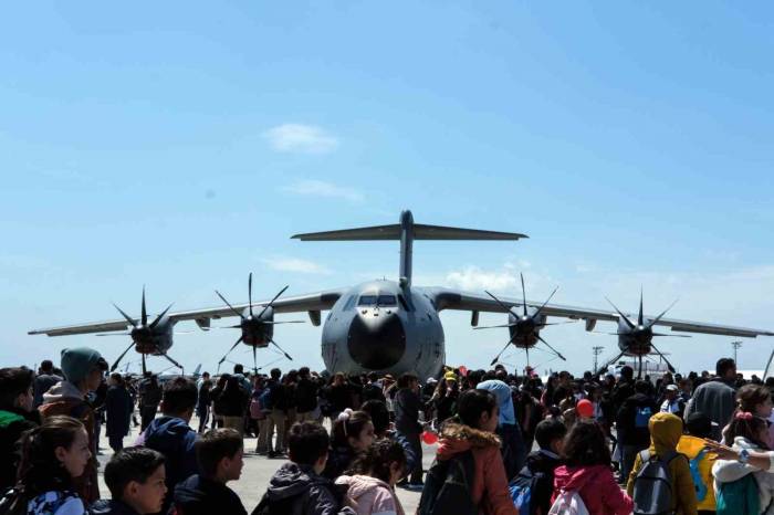 Teknofest İkinci Gününde Binlere Ziyaretçiyi Ağırlıyor