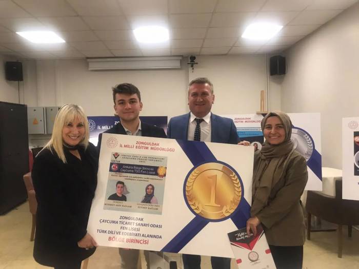 Öğrencilerin Tübitak Proje Başarısı Ödüllendirildi