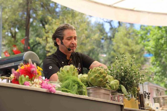 Efeler’de Yemekler Yarıştı, En İyi Tabak Belli Oldu