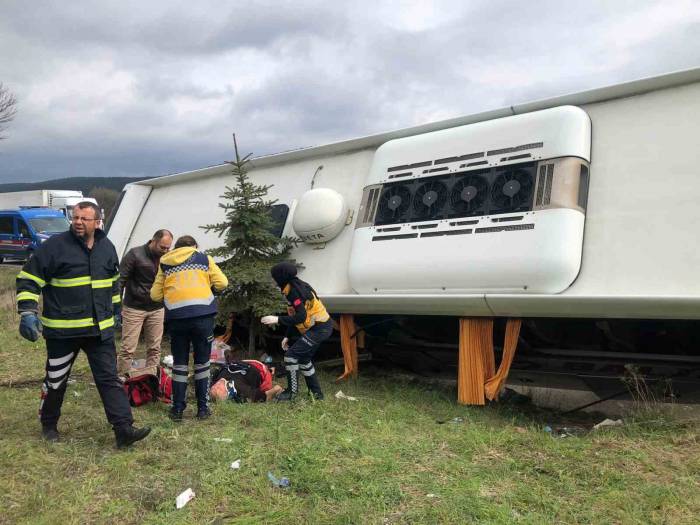 Bilecik’te Otobüs Kazası, 1’i Ağır 12 Yaralı