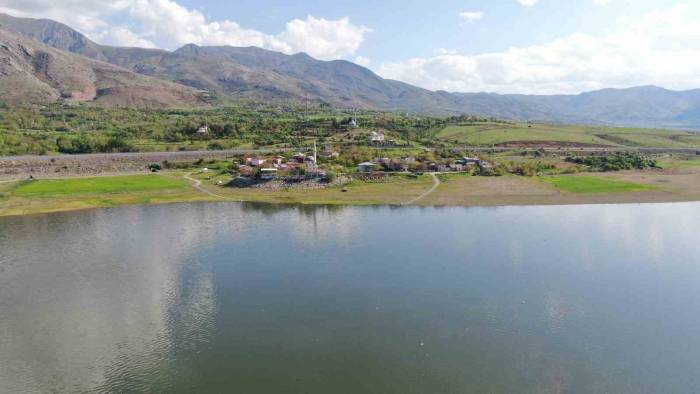 Kuraklıkla Boğuşan Şirin Köy, Yeniden Eski Güzelliğine Kavuştu