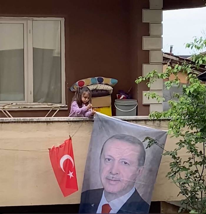 Minik Sare’nin Cumhurbaşkanı Sevgisi