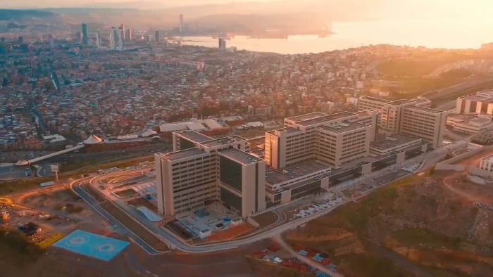 Sağlık Bakanı Koca: "izmir Şehir Hastanesine Hasta Kabulü İçin Gün Sayıyoruz"