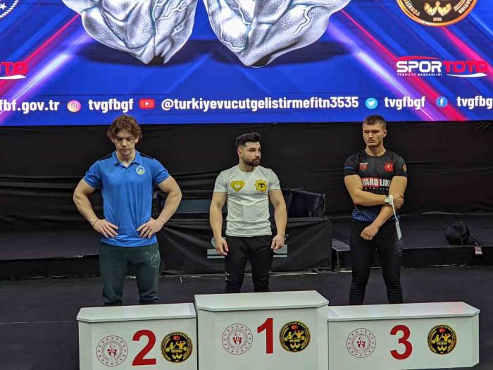 Büyükşehir Bilek Güreşçisi Avrupa Yolunda