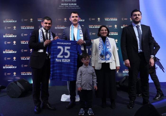 Bakan Kurum: "istanbul’un 39 İlçesinde, 963 Mahallesinde, 7 Tepenin Tamamında Çalışıyoruz"