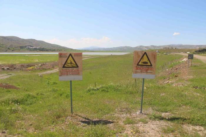 Umutlandıran Görüntü, Artık O Tabeladan Su Görünüyor