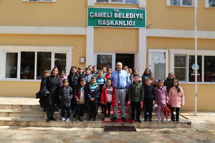 Başkan Arslan Minik Konuklarını Ağırladı