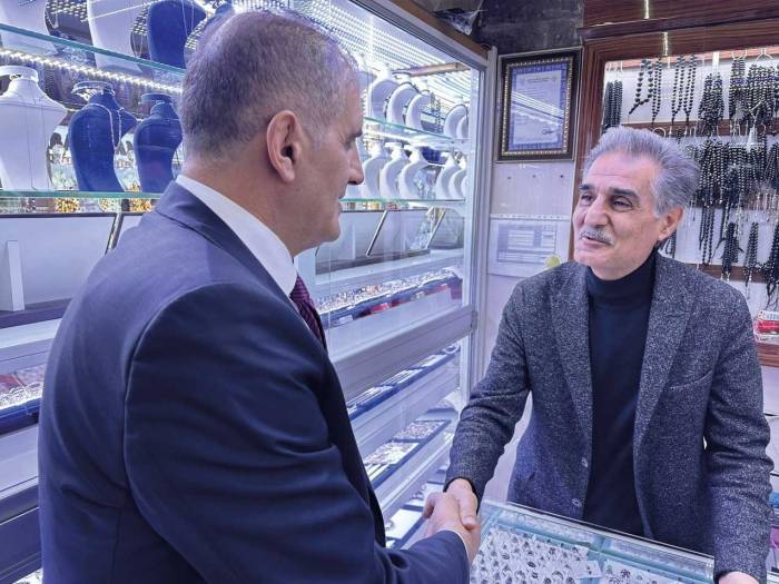 Kaya, Taşhan Esnafını Dinledi