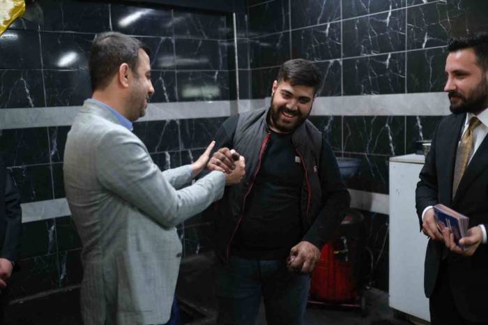 Ak Parti İstanbul Milletvekili Adayı Ramazan Arkan 1 Mayıs’ta İşçiler İle Buluştu
