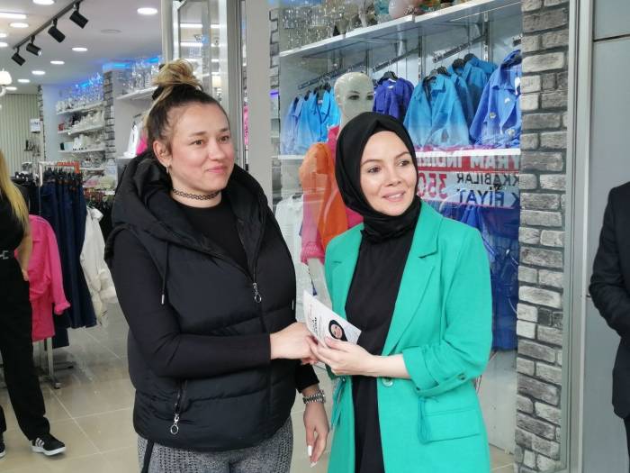Ak Parti Milletvekili Adayı Ebru Saraçoğlu, Kadın Çalışanlarla Buluştu
