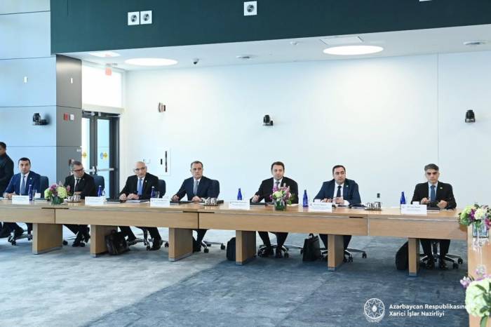 Azerbaycan Ve Ermenistan Dışişleri Bakanları Abd’de Bir Araya Geldi