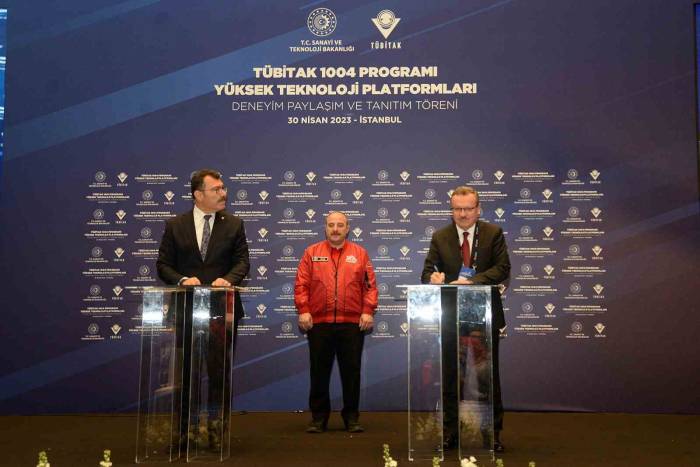 Üniversite Tarihinin En Büyük Projesinde İmzalar Atıldı