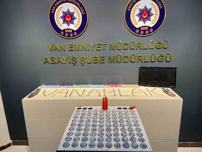 Van’da Değişik Suçlardan 18 Kişi Tutuklandı