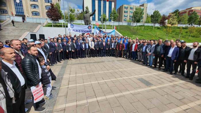 Kardemir’de 600 İşçi Alımı Sevinci