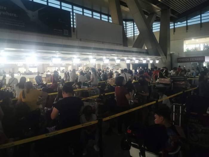 Filipinler’de Havalimanında Elektrik Kesintisi: 46 Uçuş İptal Edildi