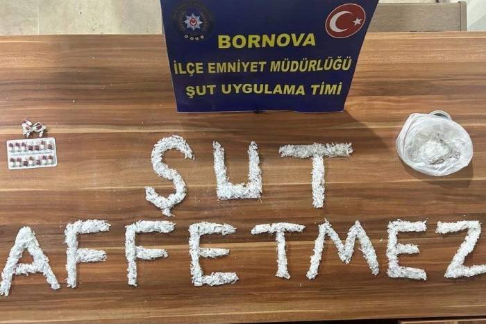 İzmir’de 3 Torbacı Daha ’şut’landı
