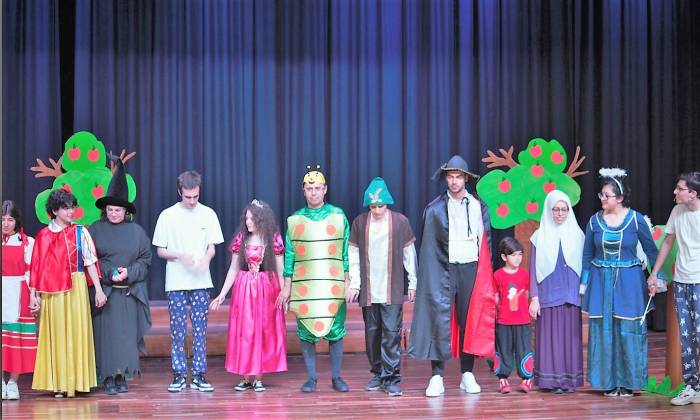 Pamukkale Halk Eğitim Merkezi Depremzede Çocuklara Unutulmaz Bir Gün Yaşattı