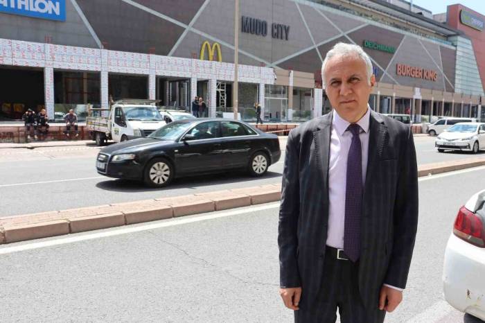 Kayseripark’ın Kaçak İnşaatında Şok: Yangın Çıkışlarını Kapatmışlar