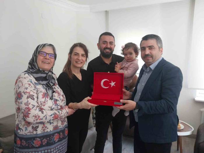 Başkan Yılmaz’dan Şehit Ailesine Ziyaret
