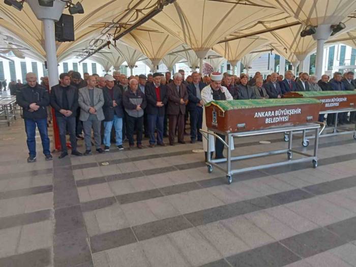 Bursa’daki Otobüs Kazasında Hayatını Kaybeden Şoför Son Yolculuğuna Uğurlandı