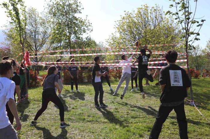 Nöbetçi Kitaphanelere Bahar Geldi