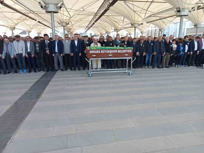 Gezi Kazasında Hayatını Kaybeden Ortaokul Öğrencisi Çağan Özgen Çelik Toprağa Verildi