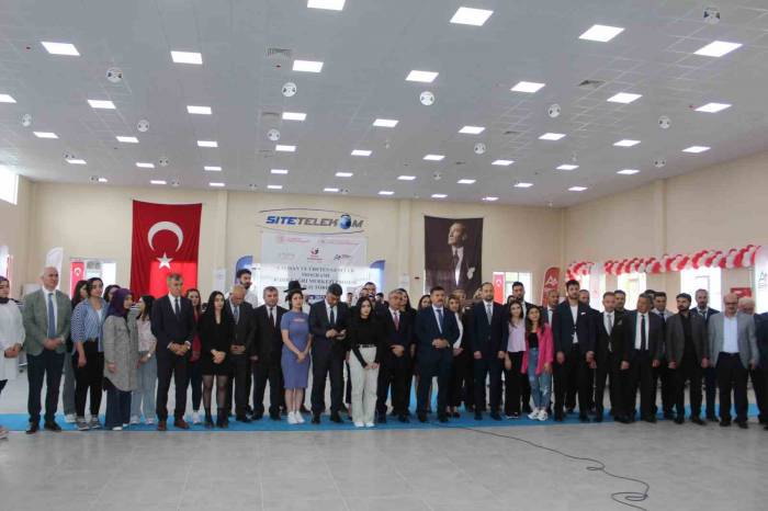 Iğdır’da Çağrı Merkezinin Açılışı, Bakanların Canlı Bağlantısıyla Yapıldı