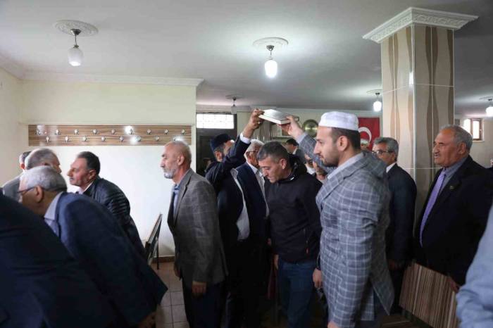 Iğdır’da Kan Davalı Aileler Barıştırıldı