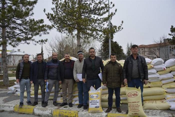Ispartalı Üreticilere Tohum Desteği