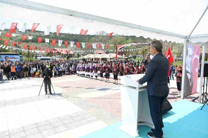 Üreğil Millet Bahçesi’nde 1 Mayıs Kutlaması
