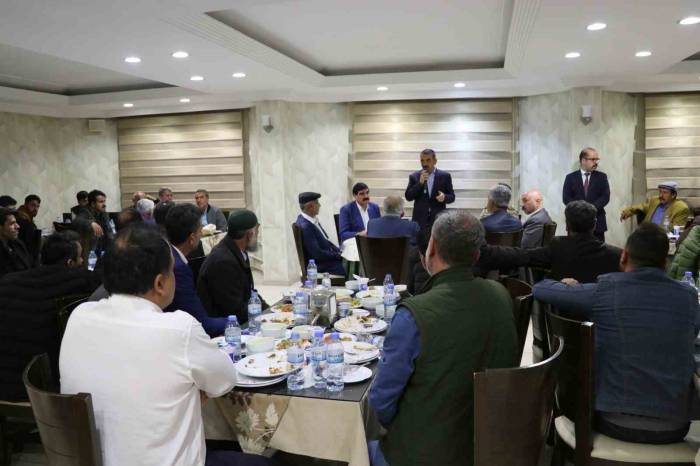 Siirt Valisi Hacıbektaşoğlu, Roman Vatandaşların Taleplerini Dinledi