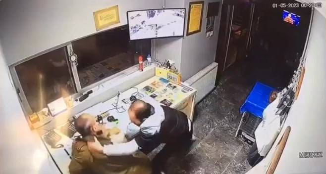 Başkentte Engelli Durak Görevlisine Saldırı