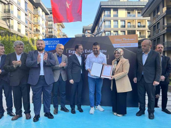 Üsküdar Erguvan Evleri’nin Tapuları Hak Sahiplerine Teslim Edildi
